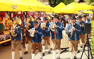 Einzug der Musikkapelle Ellmau