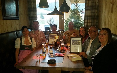 Noel, Maria & Hanneke, Marja & André für 10 Jahre Ellmauer Hof