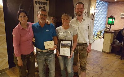 Ursula & Wilfried für 10 Jahre Ellmauer Hof